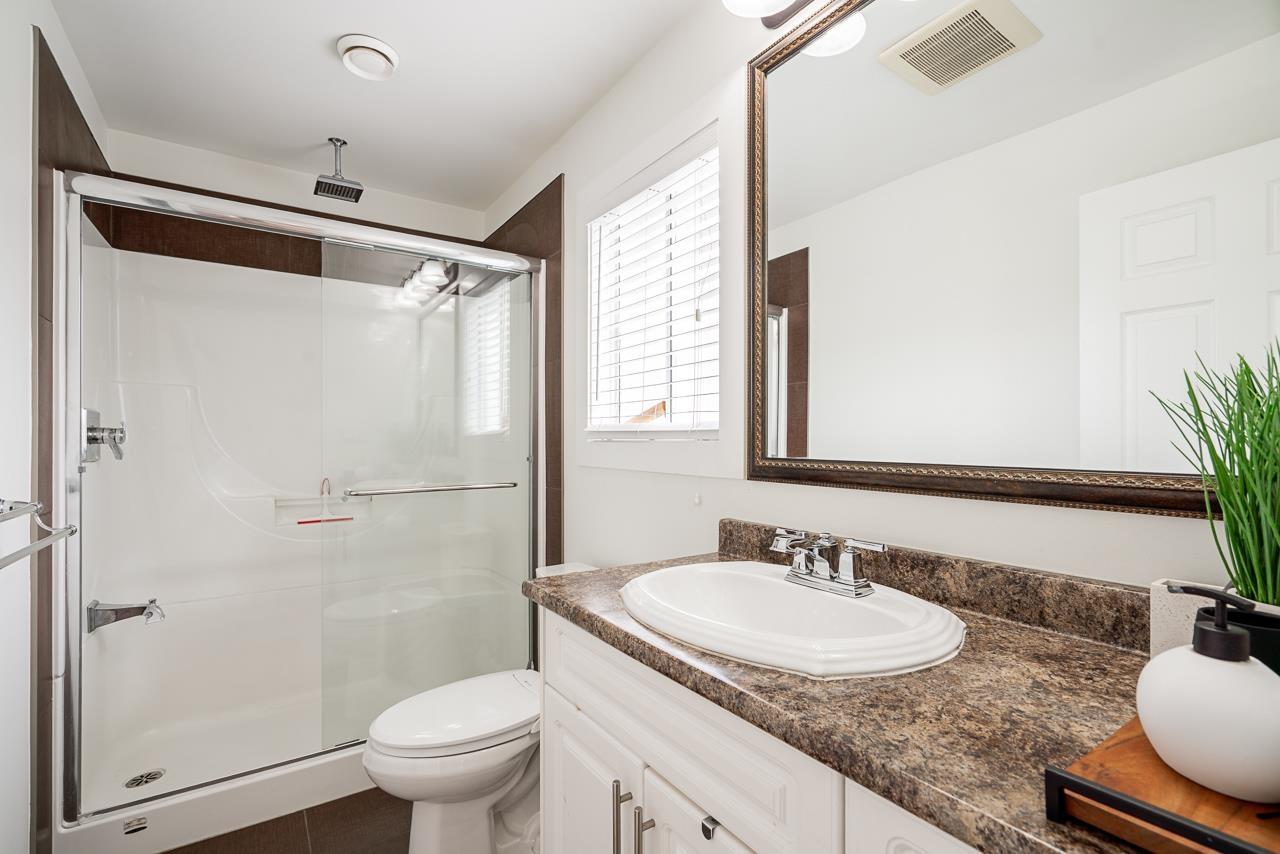 11 31255 UPPER MACLURE ROAD