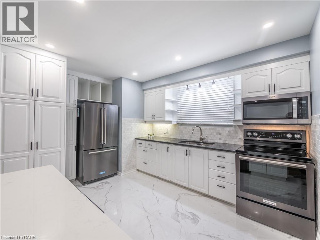 198 West 19th Street, Hamilton, Ontario  L9C 4J2 - Photo 6 - 40867155