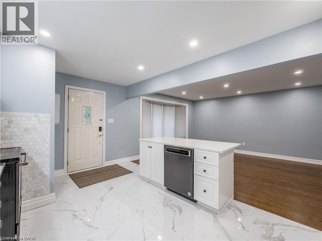198 West 19th Street, Hamilton, Ontario  L9C 4J2 - Photo 9 - 40867155