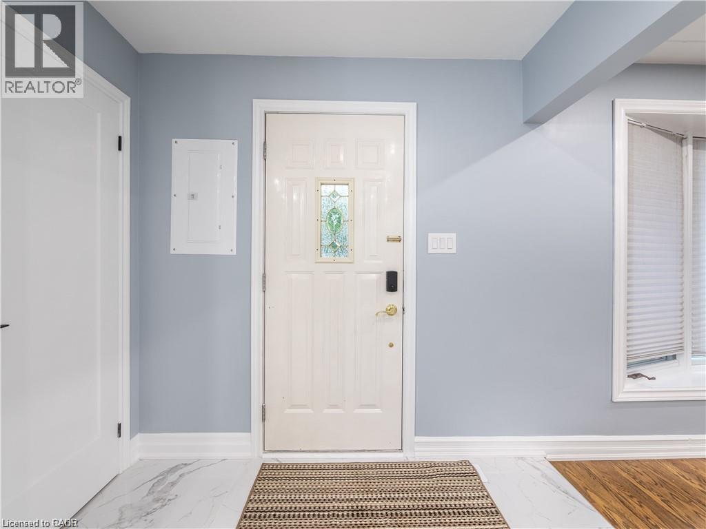 198 West 19th Street, Hamilton, Ontario  L9C 4J2 - Photo 4 - 40867155