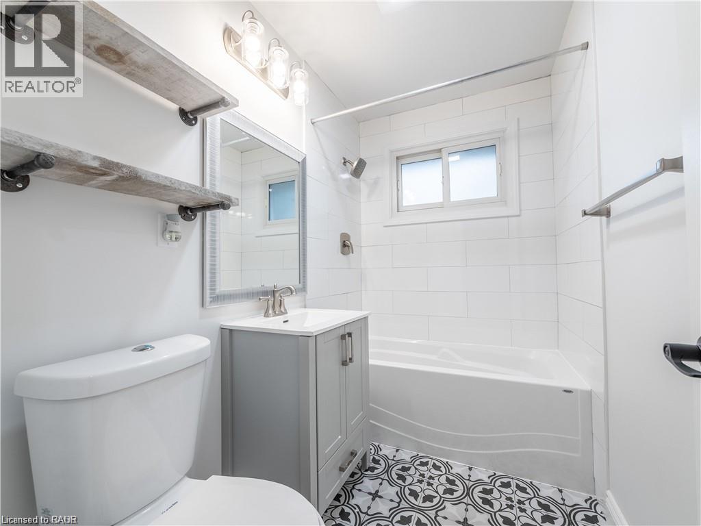 198 West 19th Street, Hamilton, Ontario  L9C 4J2 - Photo 25 - 40867155