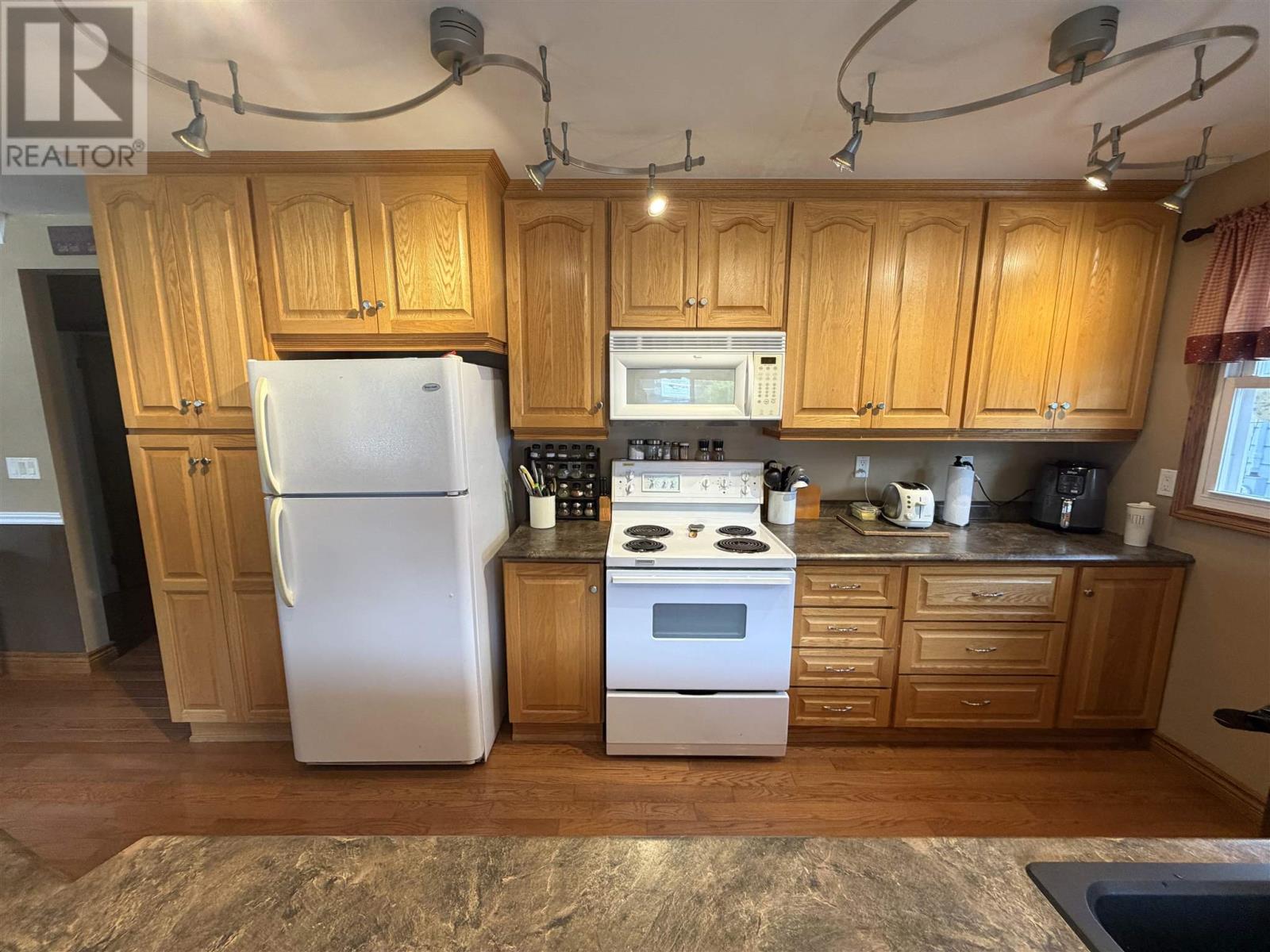 47 Stevens Rd, Elliot Lake, Ontario  P5A 1M5 - Photo 17 - SM262497