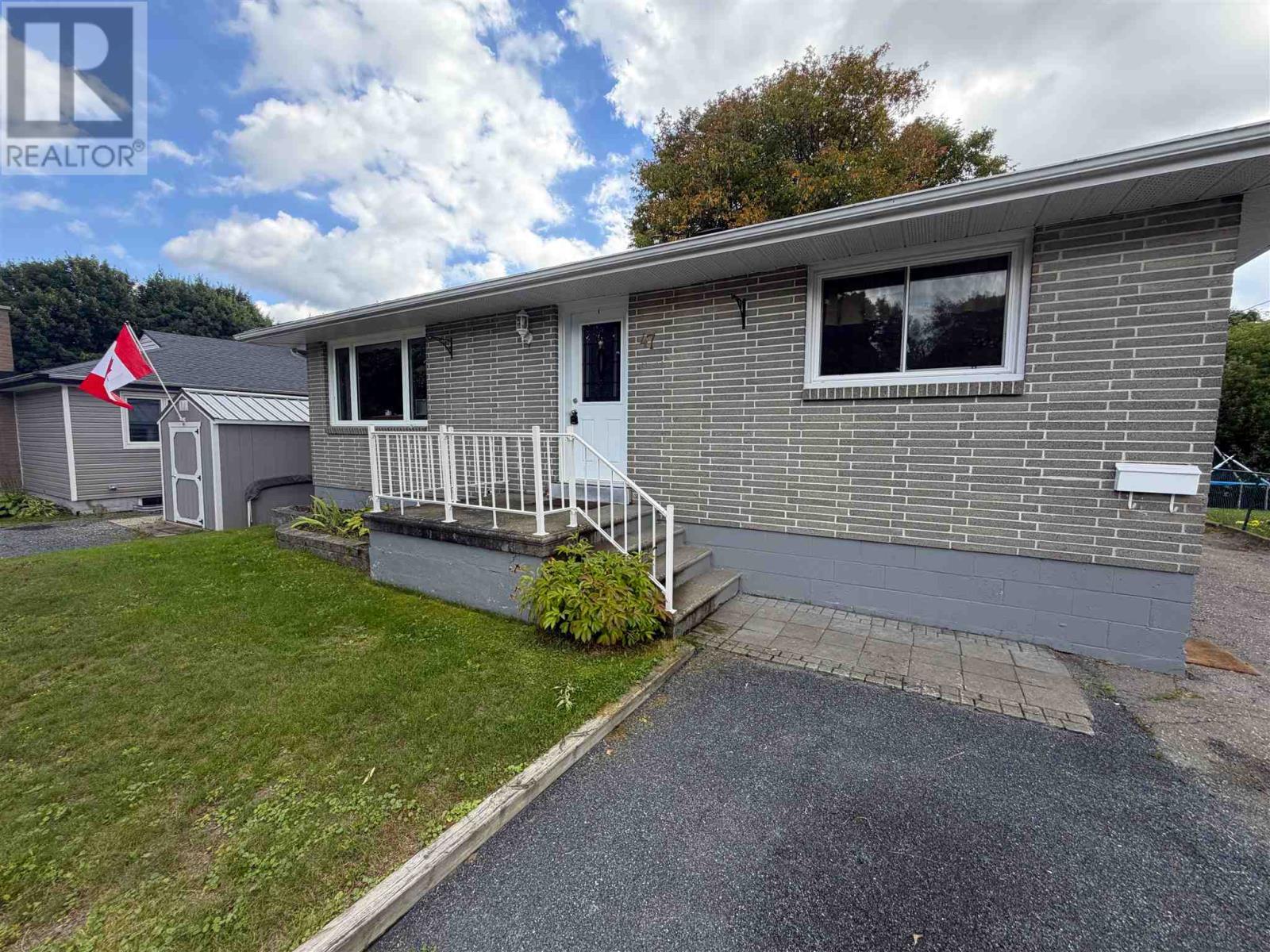 47 Stevens Rd, Elliot Lake, Ontario  P5A 1M5 - Photo 36 - SM262497