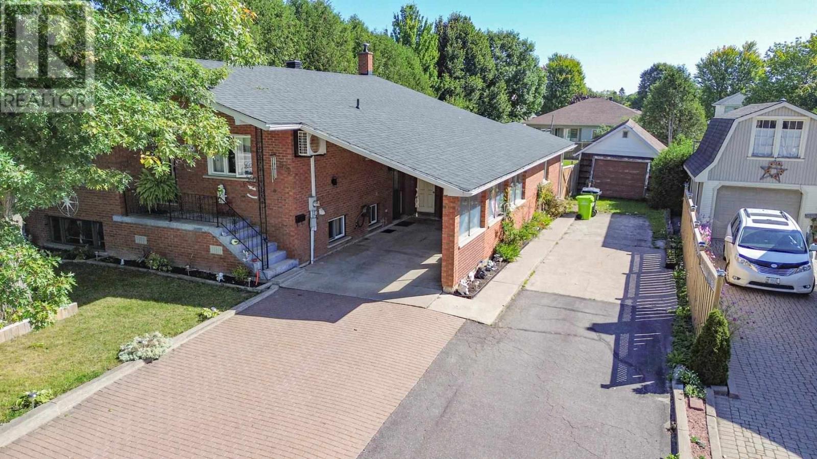560 Lake ST, Sault Ste. Marie, Ontario