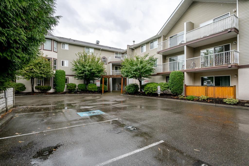 310 45222 WATSON ROAD|Garrison Crossing