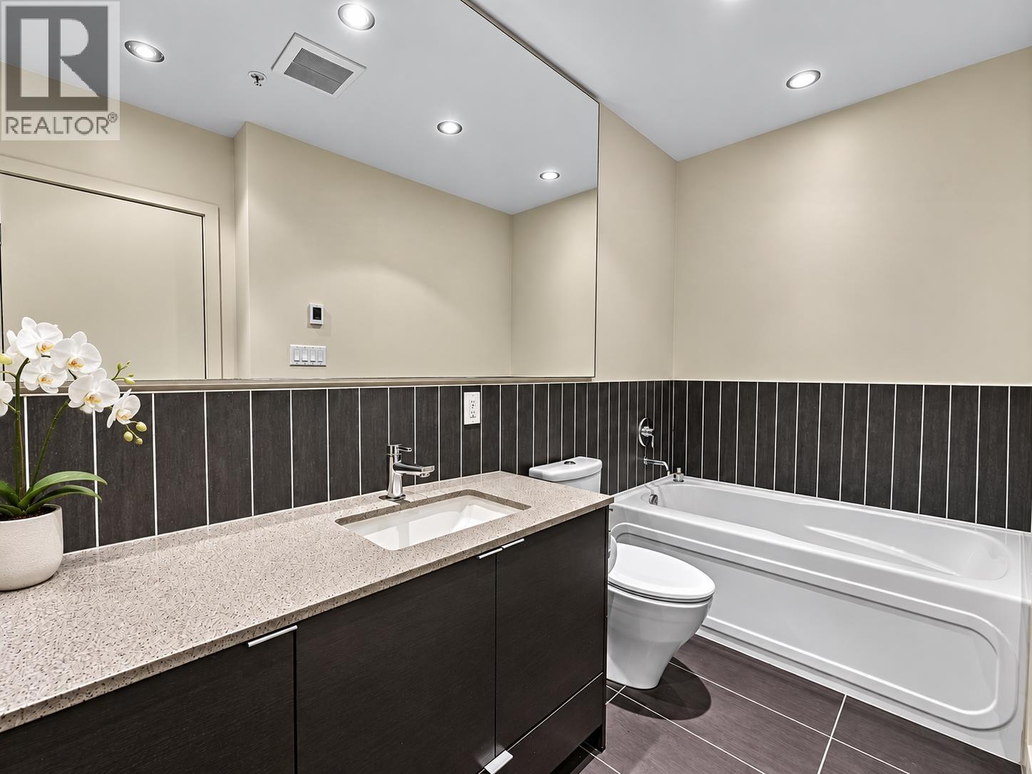 1202 175 W 2nd Street, North Vancouver, British Columbia V7M 0A5 - Photo 17 - R3170569