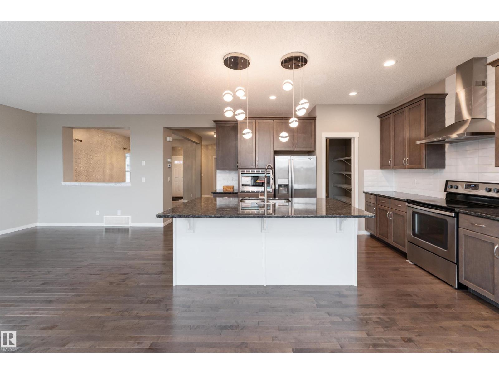 17523 56 ST NW