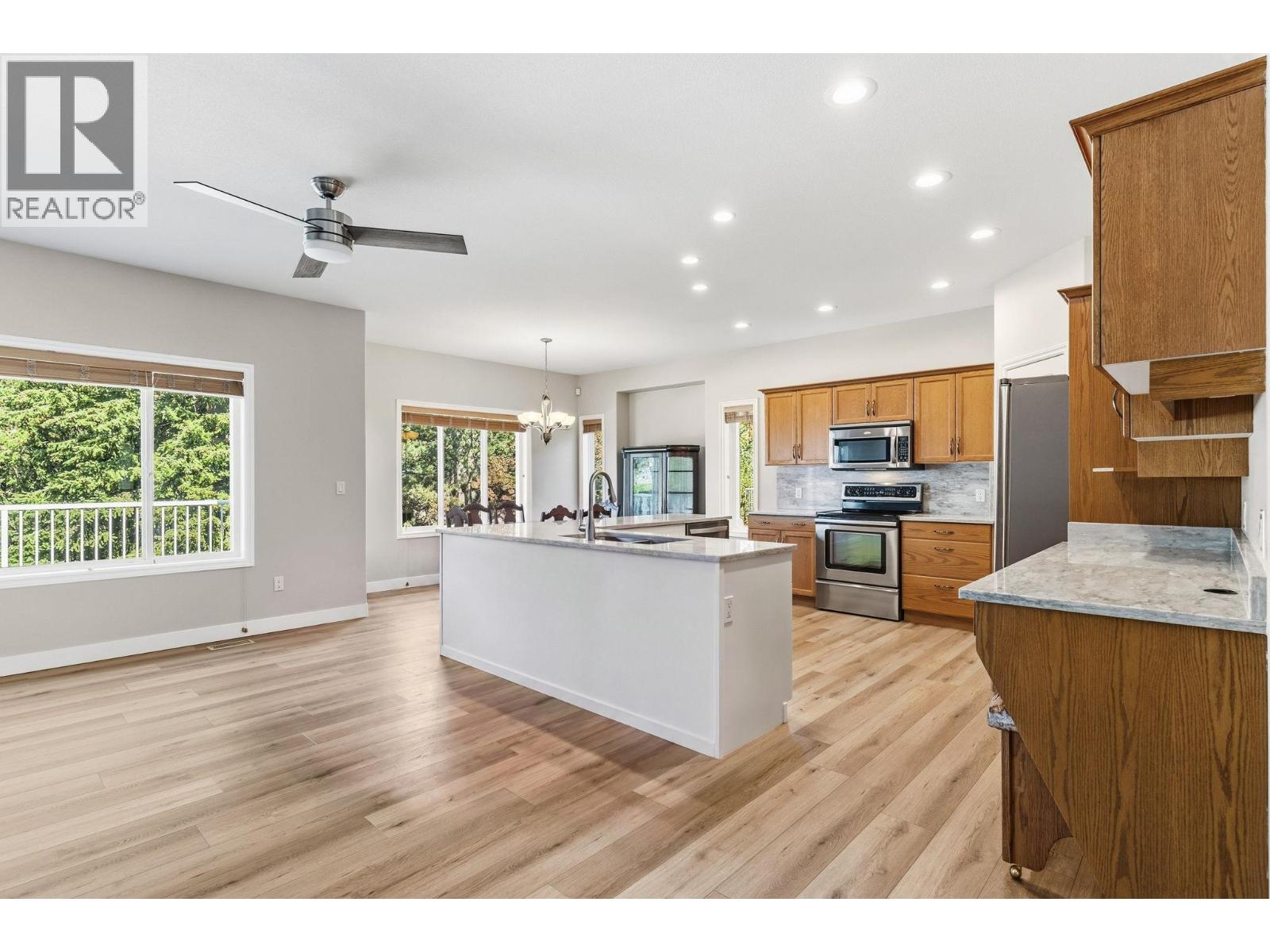 416 Quilchena Drive, Kelowna, British Columbia  V1W 4T7 - Photo 8 - 10400640