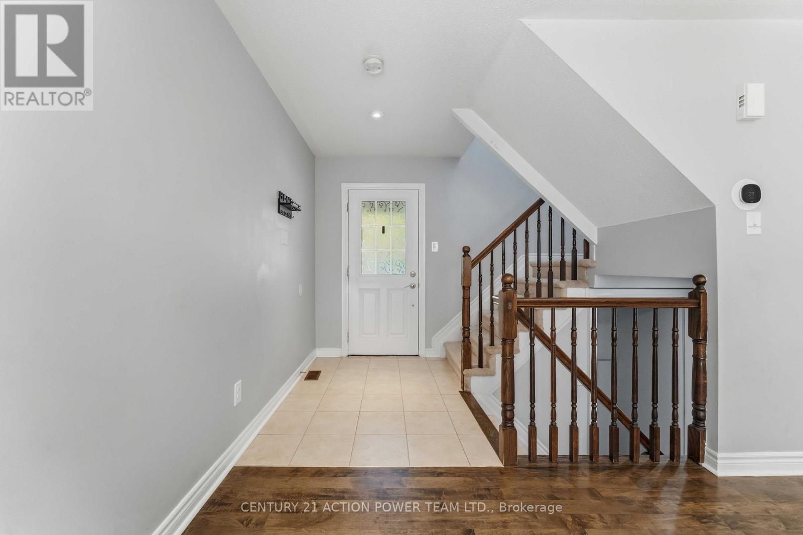 1037 Pampero Crescent, Ottawa, Ontario  K2S 0N5 - Photo 3 - X13808078