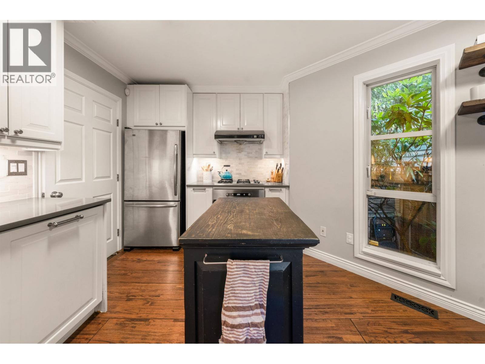 709 Prior Street, Vancouver, British Columbia V6A 2G8 - Photo 10 - R3170598