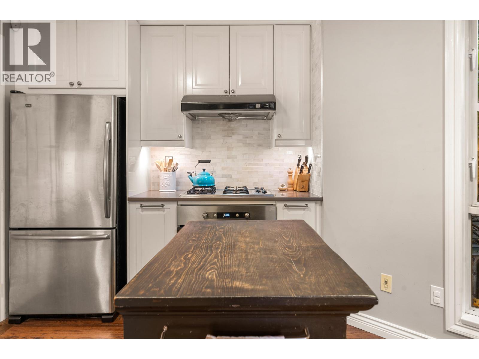 709 Prior Street, Vancouver, British Columbia V6A 2G8 - Photo 11 - R3170598