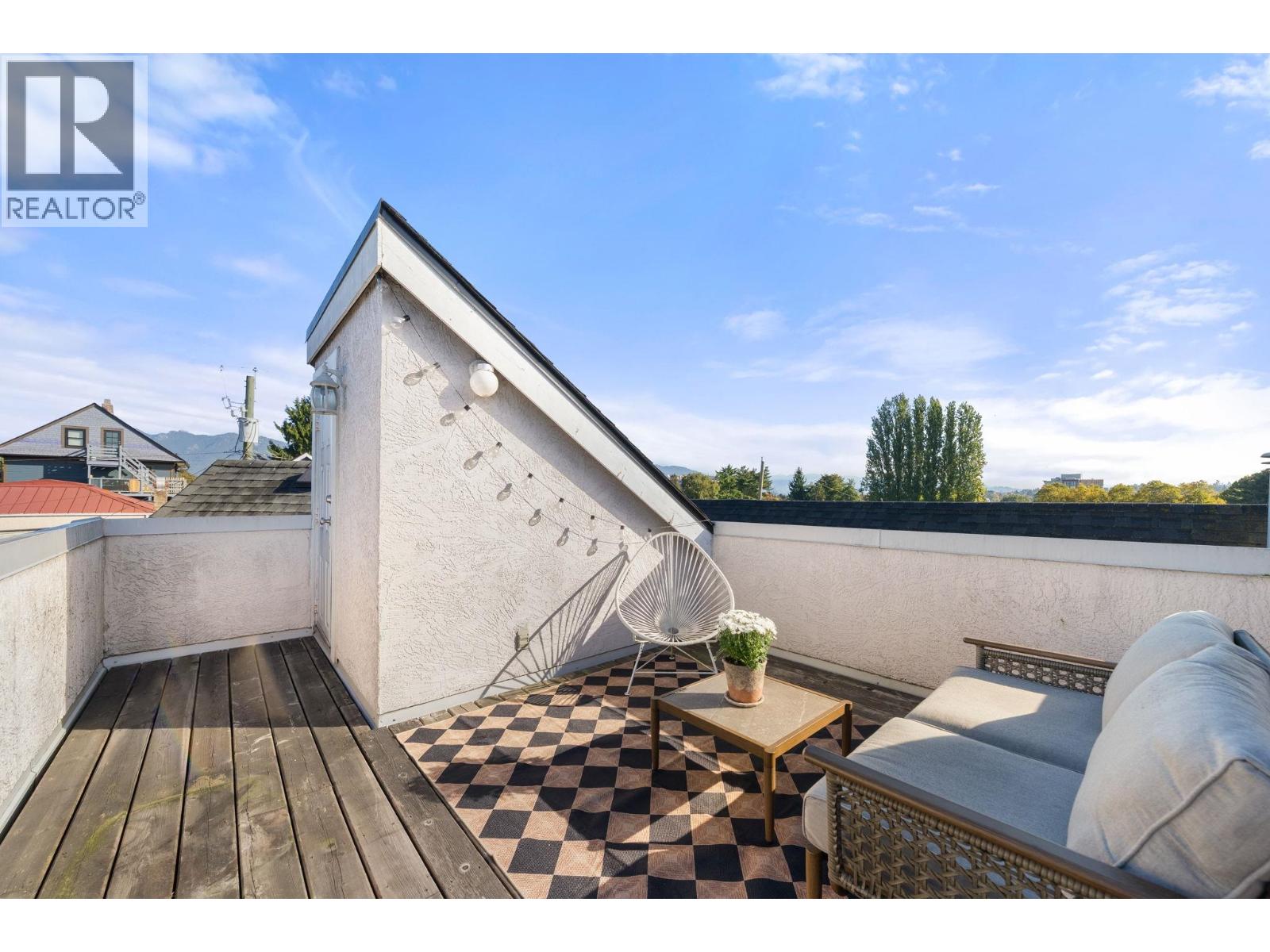 709 Prior Street, Vancouver, British Columbia V6A 2G8 - Photo 28 - R3170598