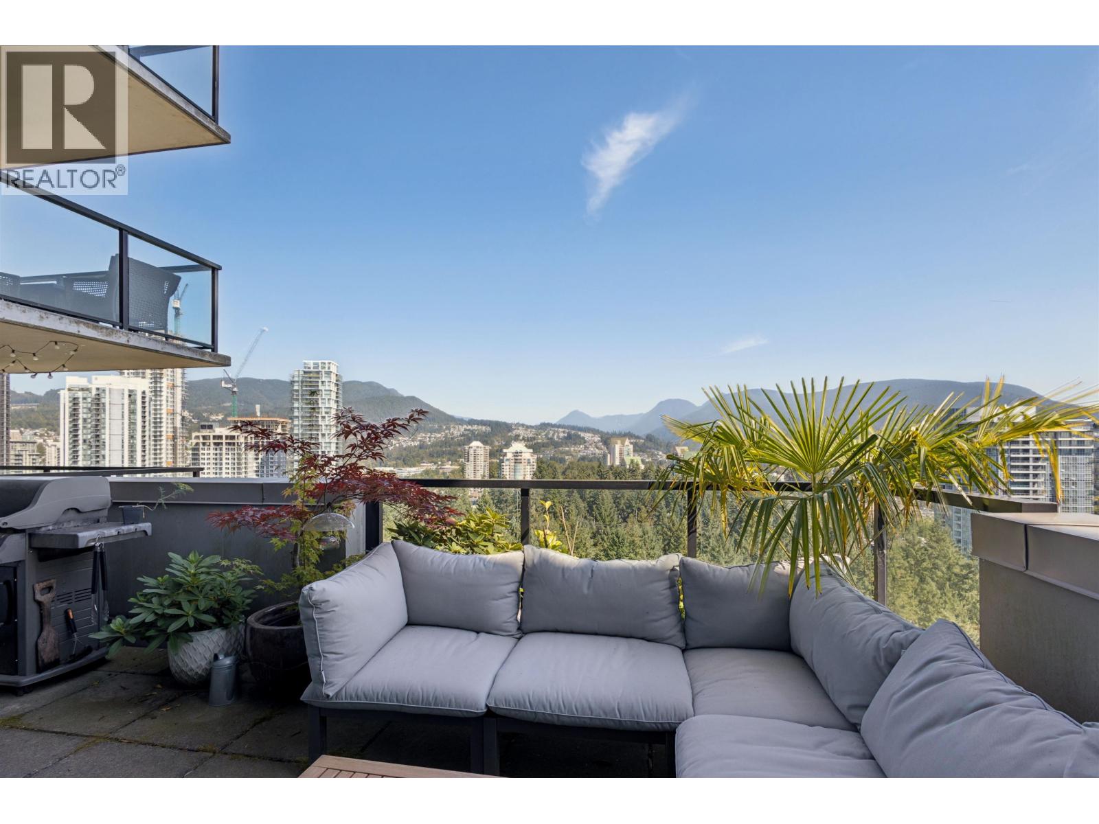 2802 3080 Lincoln Avenue, Coquitlam, British Columbia  V3B 0L9 - Photo 2 - R3170599