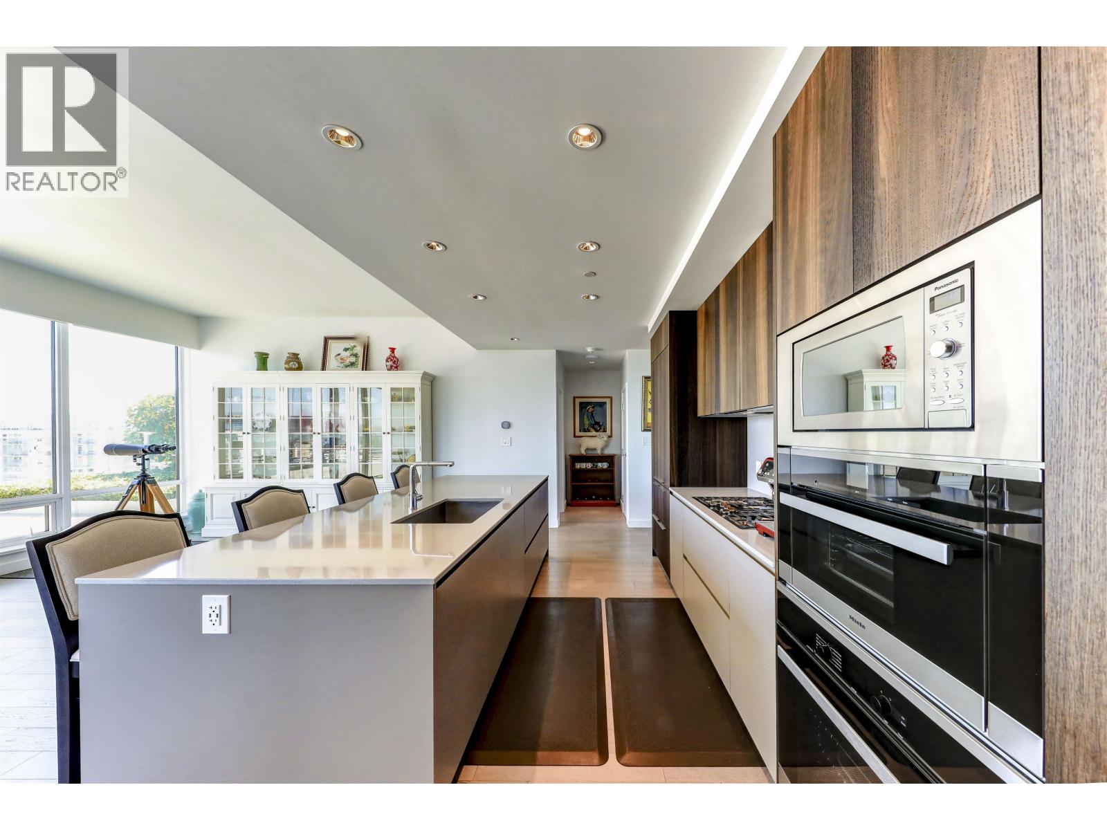 1205 6688 PEARSON WAY