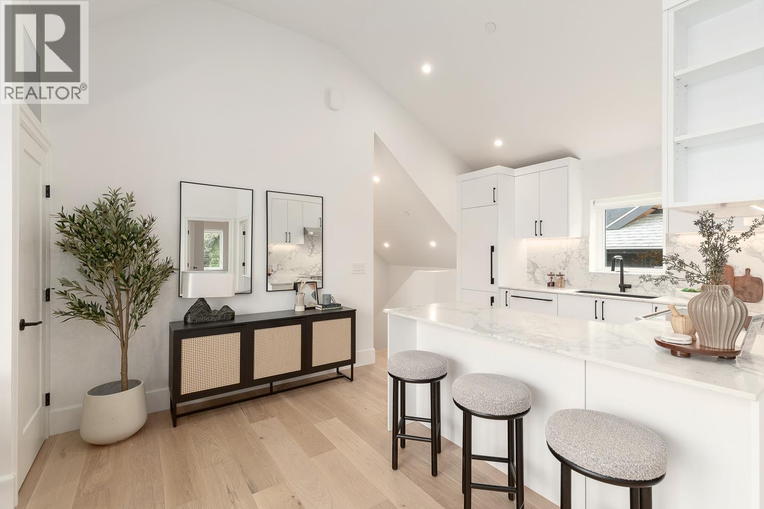 849 E 19th Avenue, Vancouver, British Columbia  V5V 1K6 - Photo 8 - R3170620