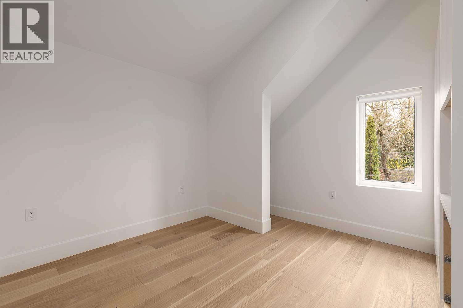849 E 19th Avenue, Vancouver, British Columbia  V5V 1K6 - Photo 9 - R3170620