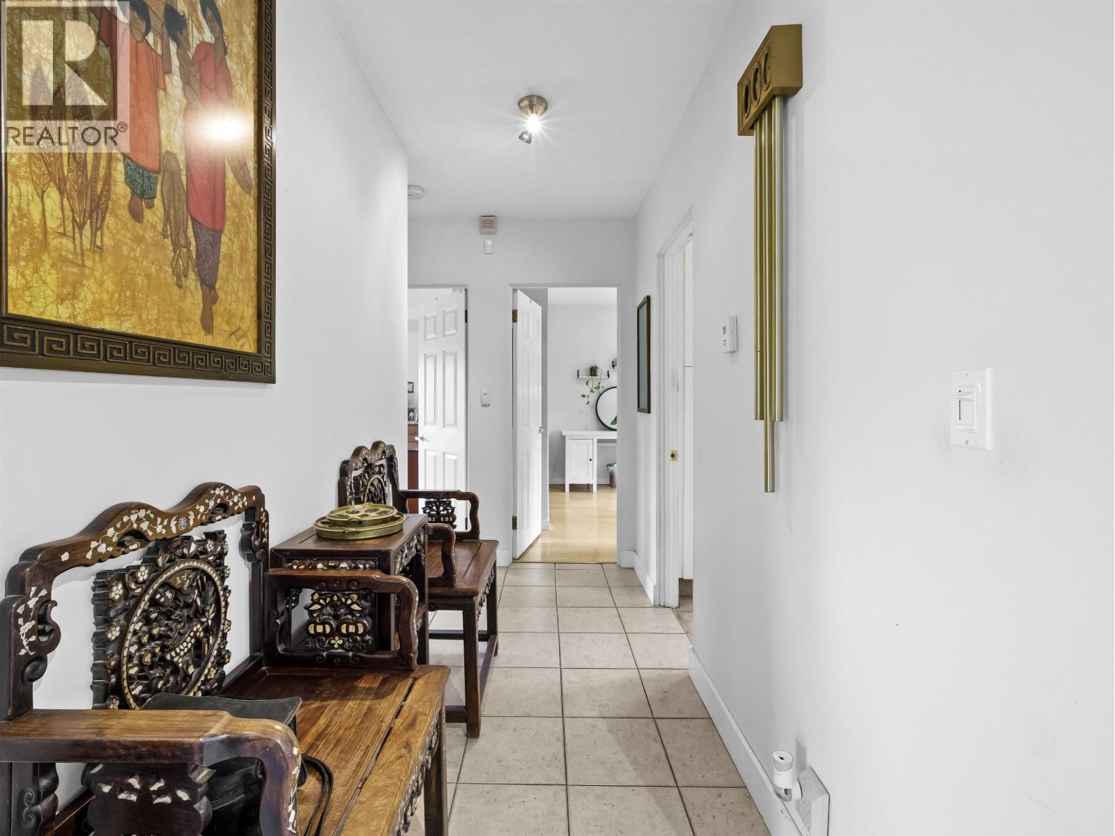 998 FAIRWAY DRIVE