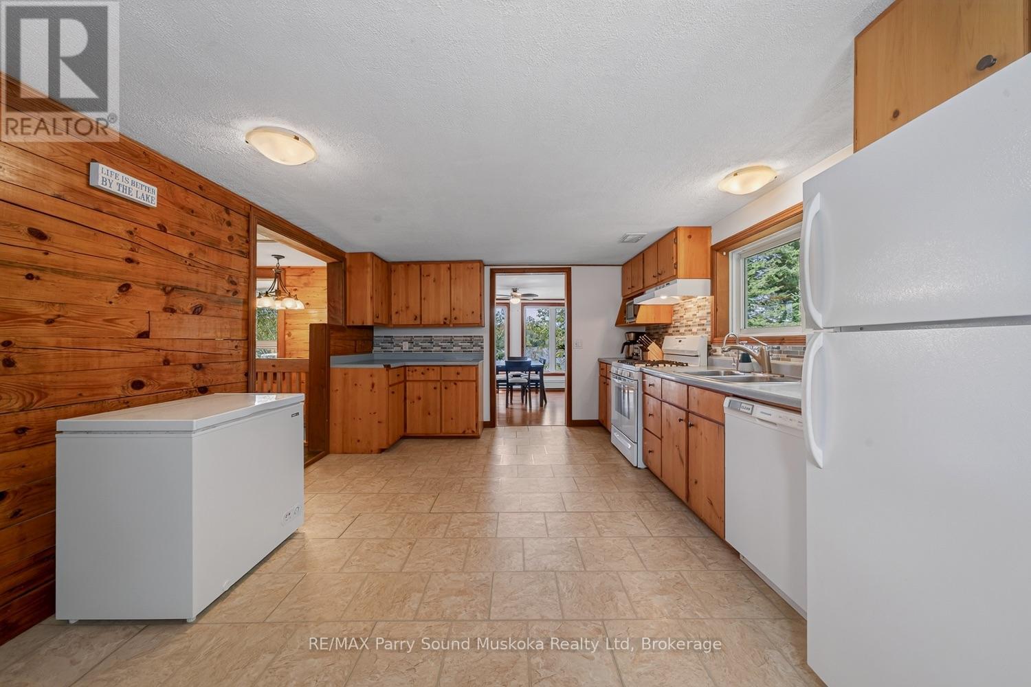 134 Johnston Road, Magnetawan, Ontario P0A 1P0 - Photo 5 - X13840864