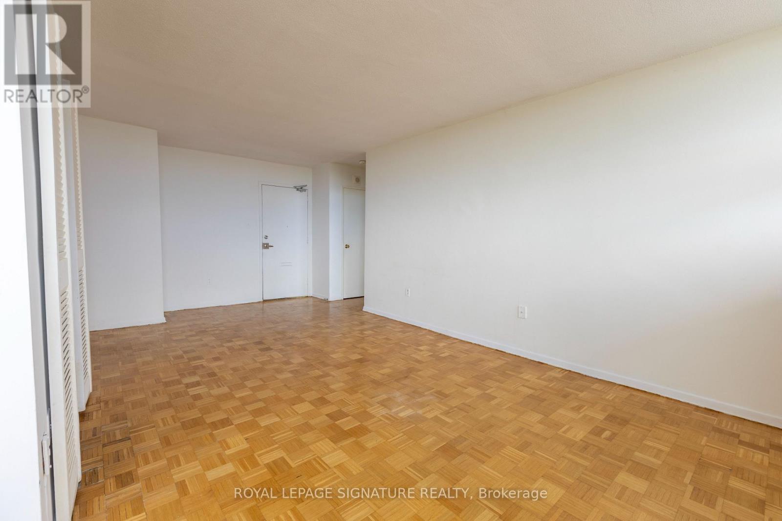 1808 - 161 Oakwood Avenue, Toronto, Ontario  M6E 2V2 - Photo 9 - C13840868