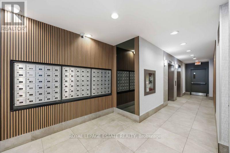 203 - 140 Bathurst Avenue, Toronto, Ontario  M5V 3N8 - Photo 11 - C13840882