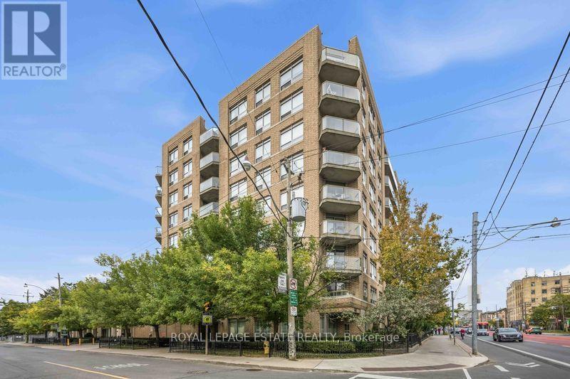 203 - 140 Bathurst Avenue, Toronto, Ontario  M5V 3N8 - Photo 9 - C13840882