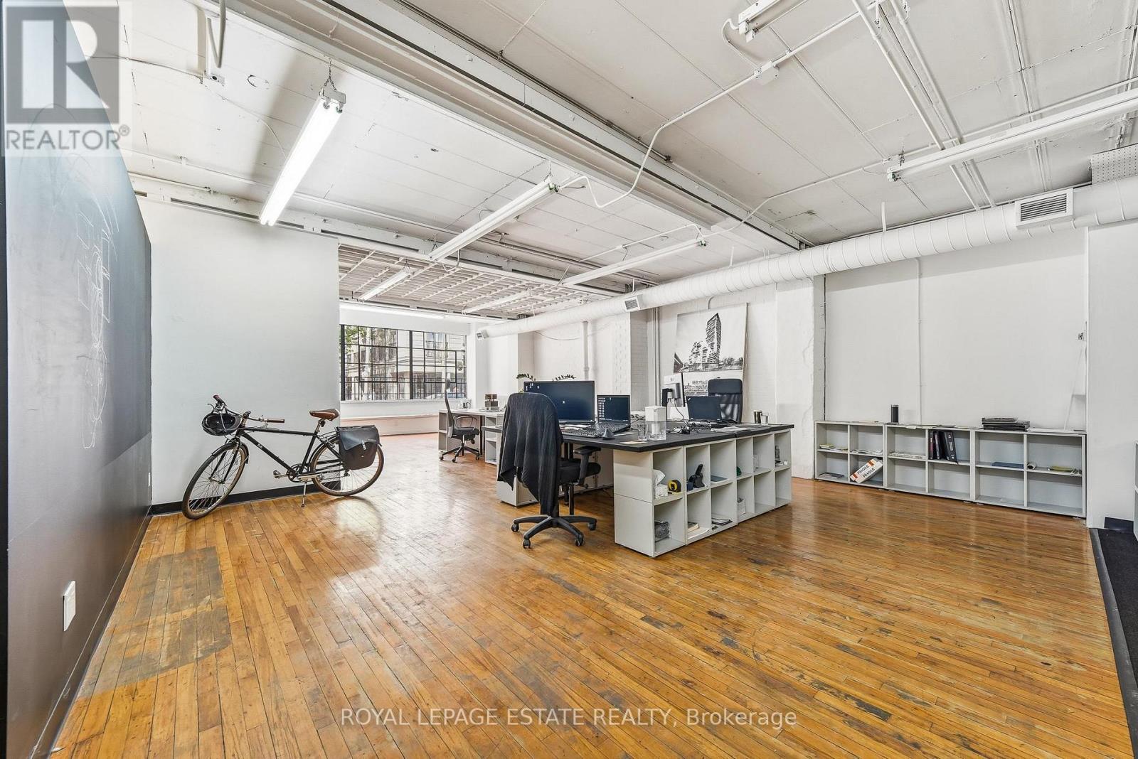 111 JARVIS STREET, Toronto, Ontario