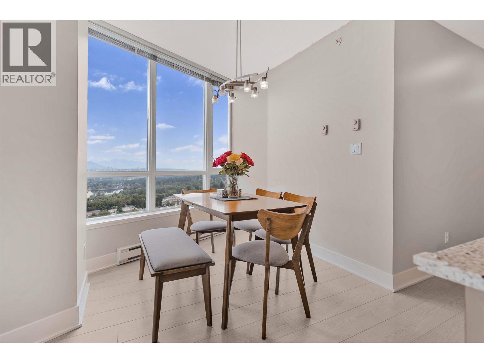 2703 4808 HAZEL STREET