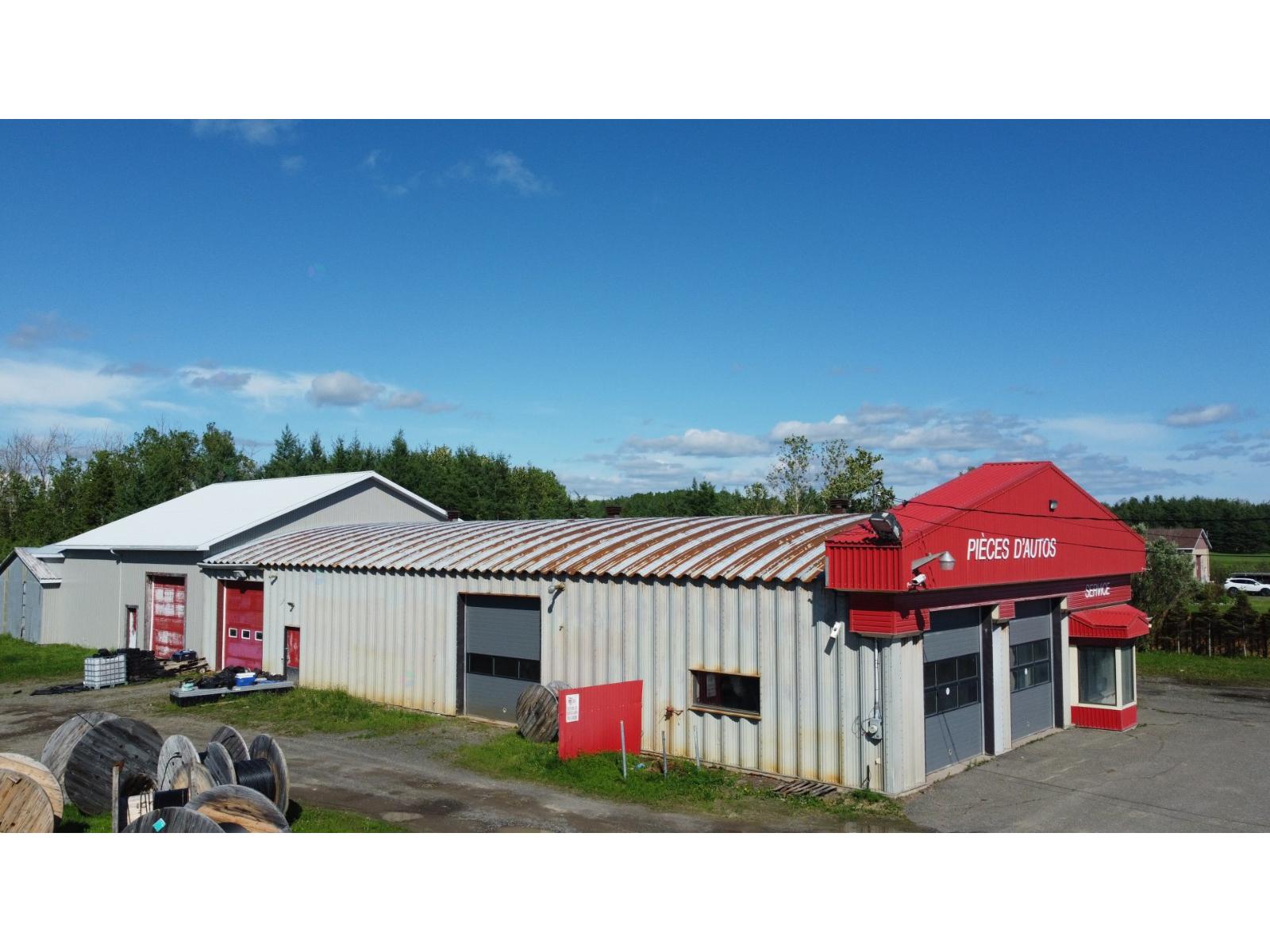 274 Av. de Port-Royal Bonaventure Quebec Canada G0C1E0 2