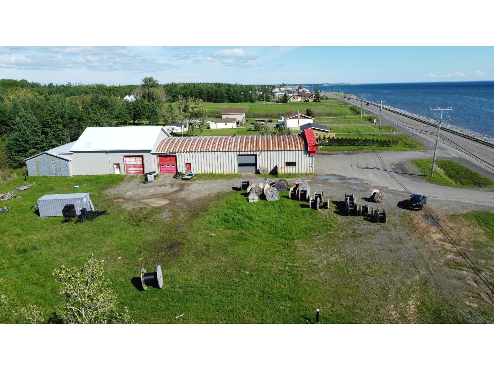 274 Av. de Port-Royal Bonaventure Quebec Canada G0C1E0 4
