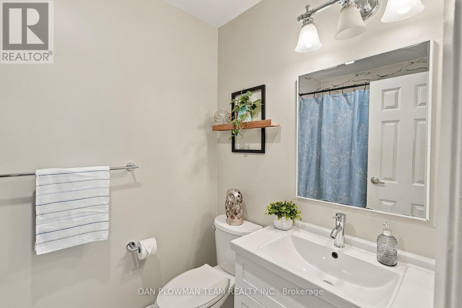 228 Medina Court, Oshawa, Ontario  L1J 7E1 - Photo 15 - E13840846