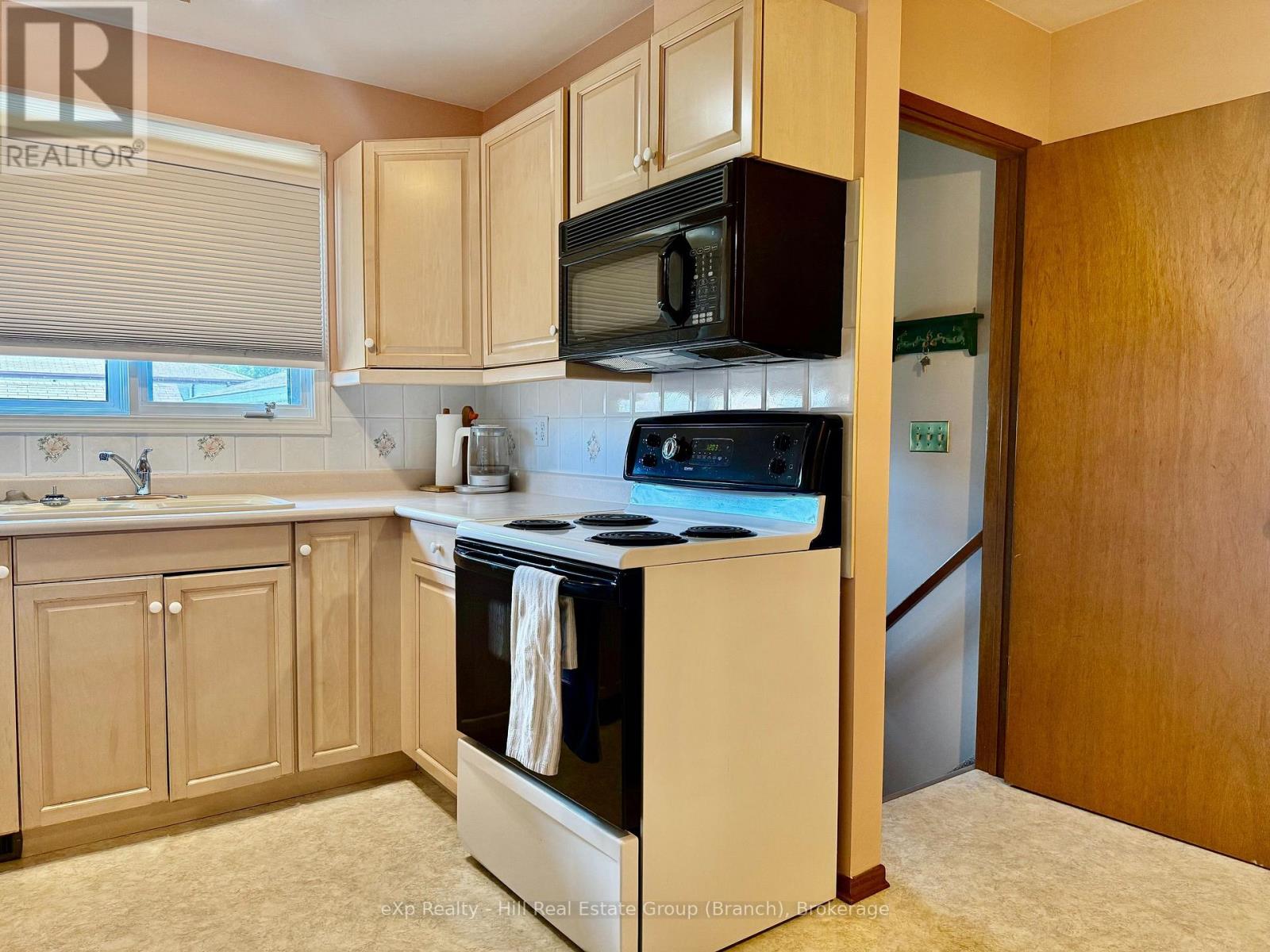 508 Cambrian Crescent, Thunder Bay, Ontario  P7C 5B9 - Photo 8 - X13840124