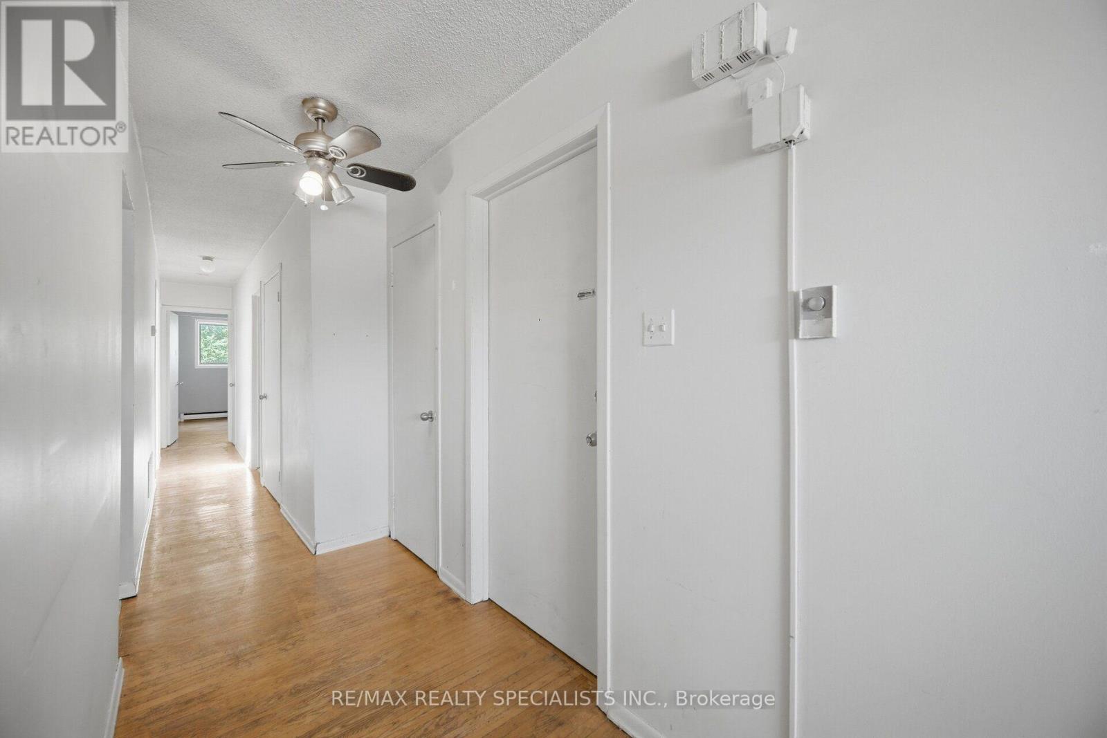 1169 Lakeshore Road E, Mississauga, Ontario  L5E 1G1 - Photo 11 - W13840900