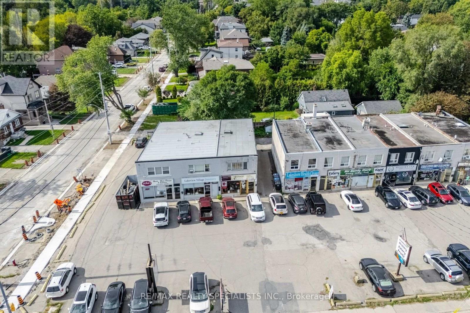 1169 Lakeshore Road E, Mississauga, Ontario  L5E 1G1 - Photo 5 - W13840900