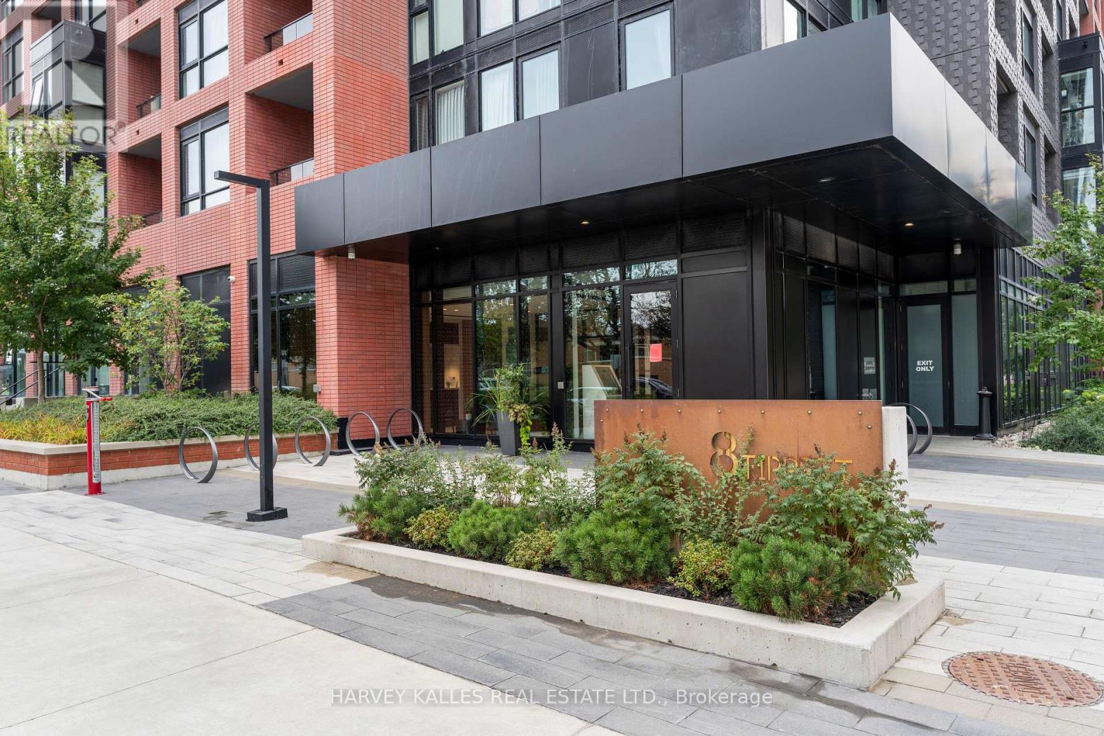 1105 - 8 TIPPETT ROAD, Toronto, Ontario
