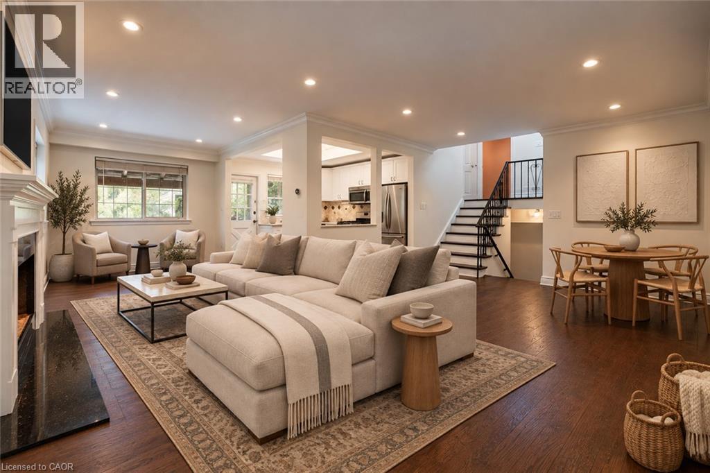 2039 Wakely Street, Oakville, Ontario  L6L 2K3 - Photo 4 - 40864681