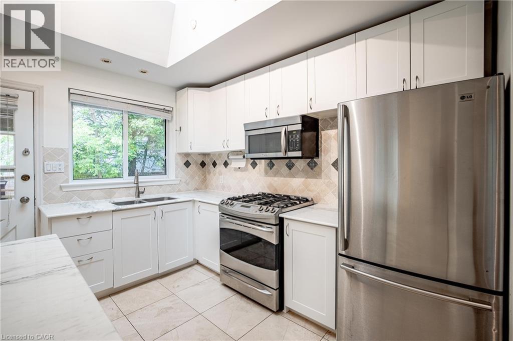 2039 Wakely Street, Oakville, Ontario  L6L 2K3 - Photo 8 - 40864681