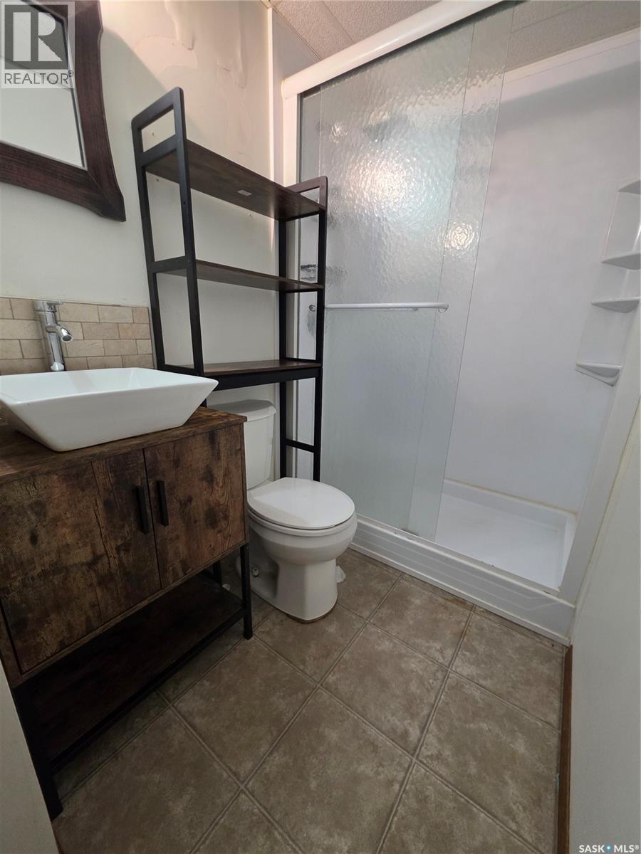341 Allen Drive Sw, Swift Current, Saskatchewan  S9H 3A4 - Photo 17 - SK043942