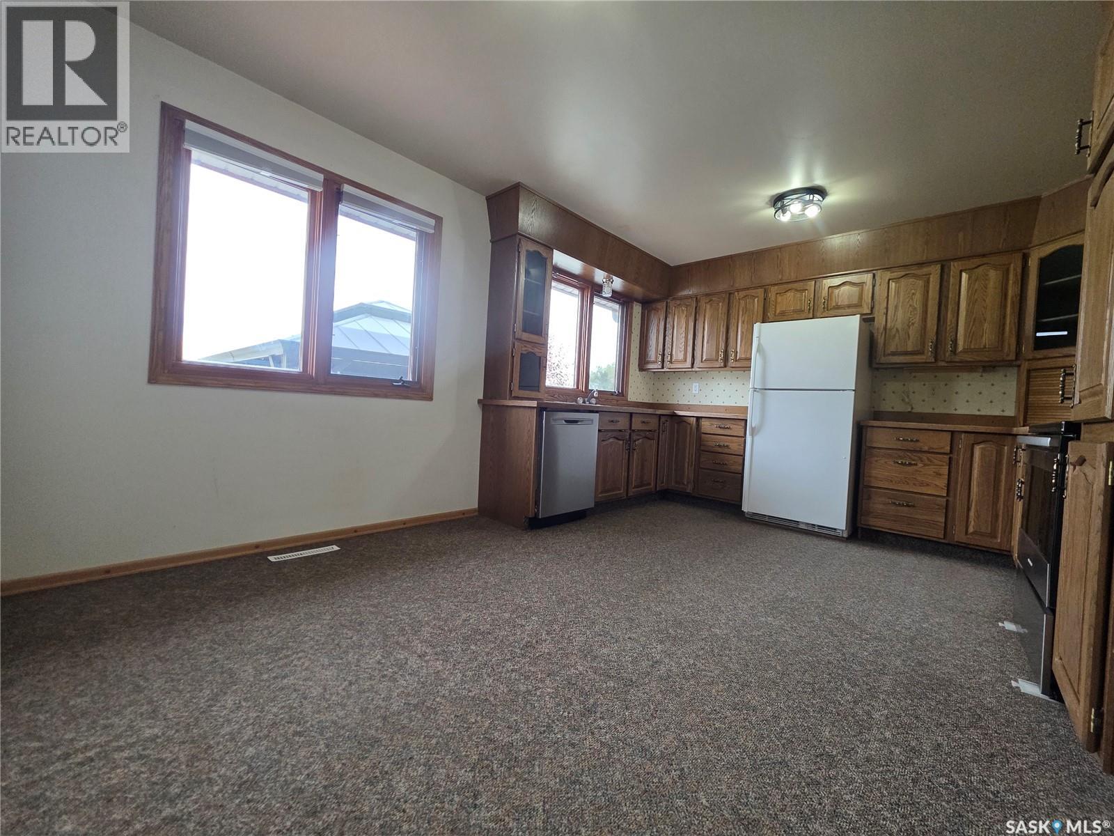 341 Allen Drive Sw, Swift Current, Saskatchewan  S9H 3A4 - Photo 5 - SK043942