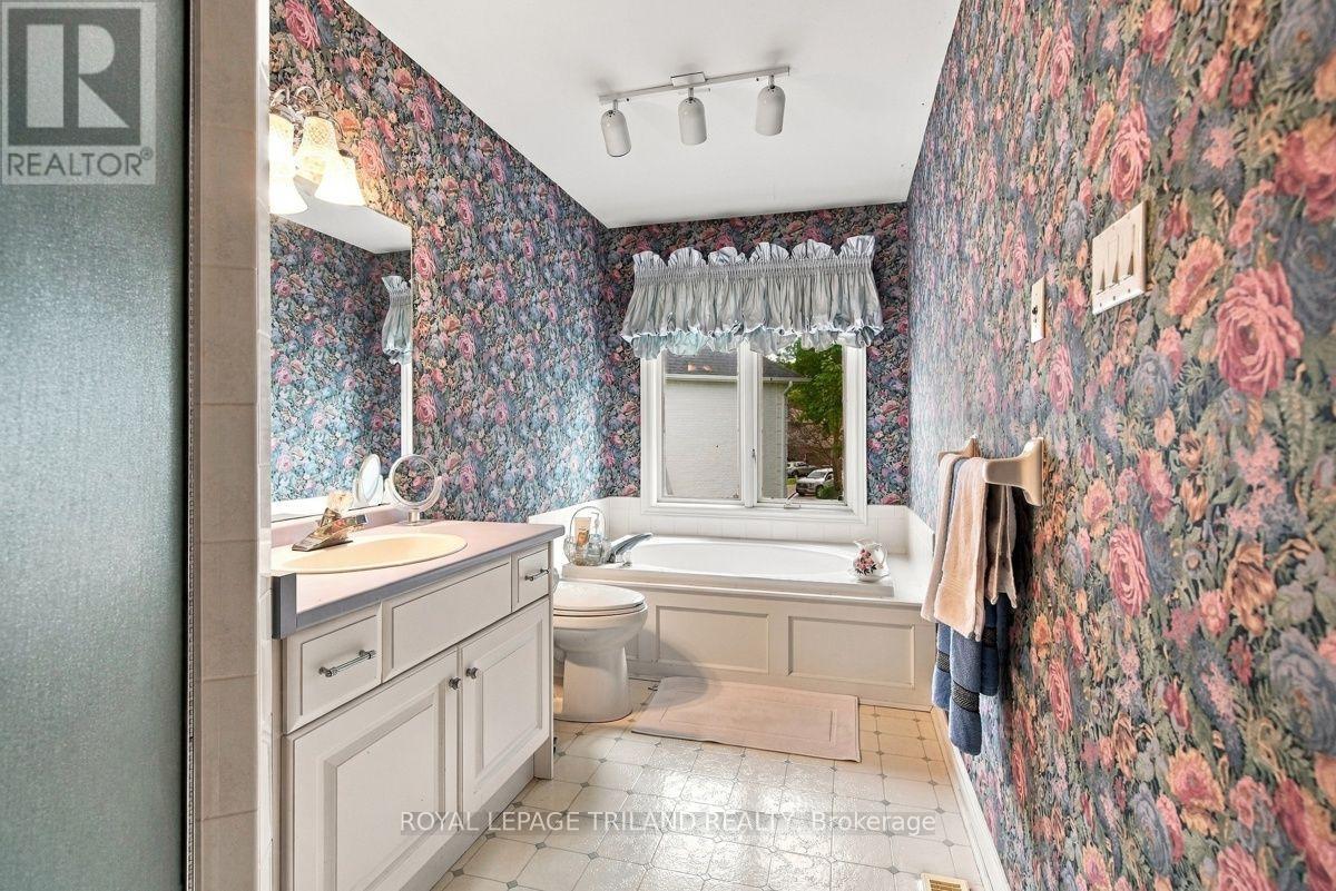 35 Butternut Grove, London South, Ontario  N6K 4J4 - Photo 38 - X13840998