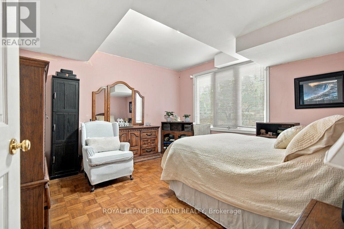 35 Butternut Grove, London South, Ontario  N6K 4J4 - Photo 41 - X13840998