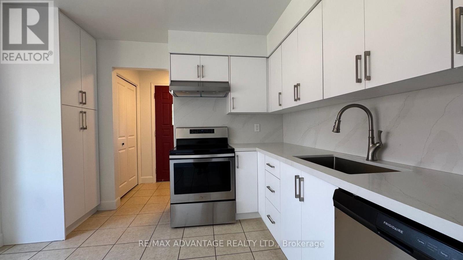 359 Ferndale Avenue, London South, Ontario  N6C 5K5 - Photo 18 - X13841126