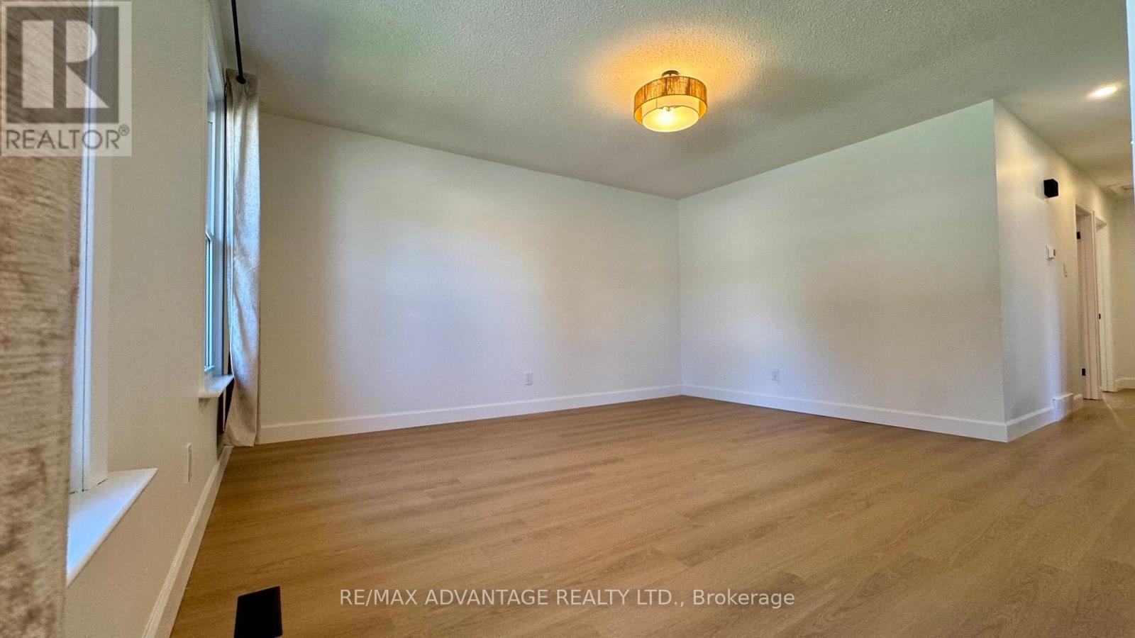 359 Ferndale Avenue, London South, Ontario  N6C 5K5 - Photo 6 - X13841126
