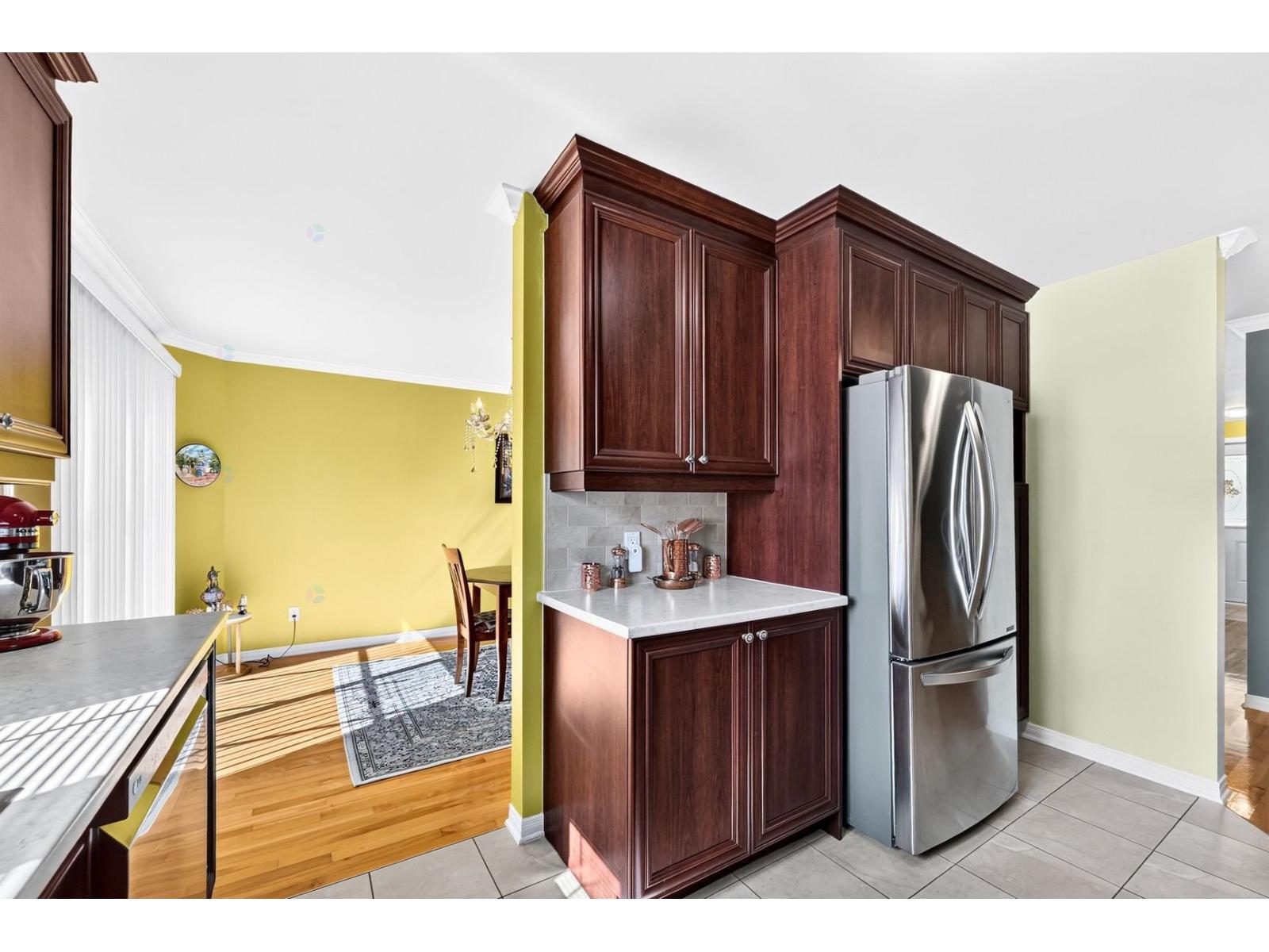 166 Rue Bach Vaudreuil-Dorion Quebec Canada J7V0M7 5