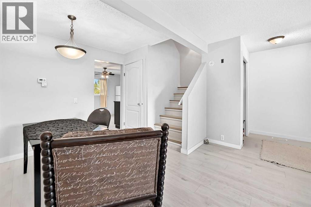 197 Cedardale Road Sw, Calgary, Alberta  T2W 5A8 - Photo 12 - A2325113