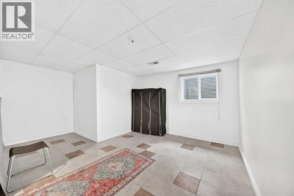 197 Cedardale Road Sw, Calgary, Alberta  T2W 5A8 - Photo 29 - A2325113