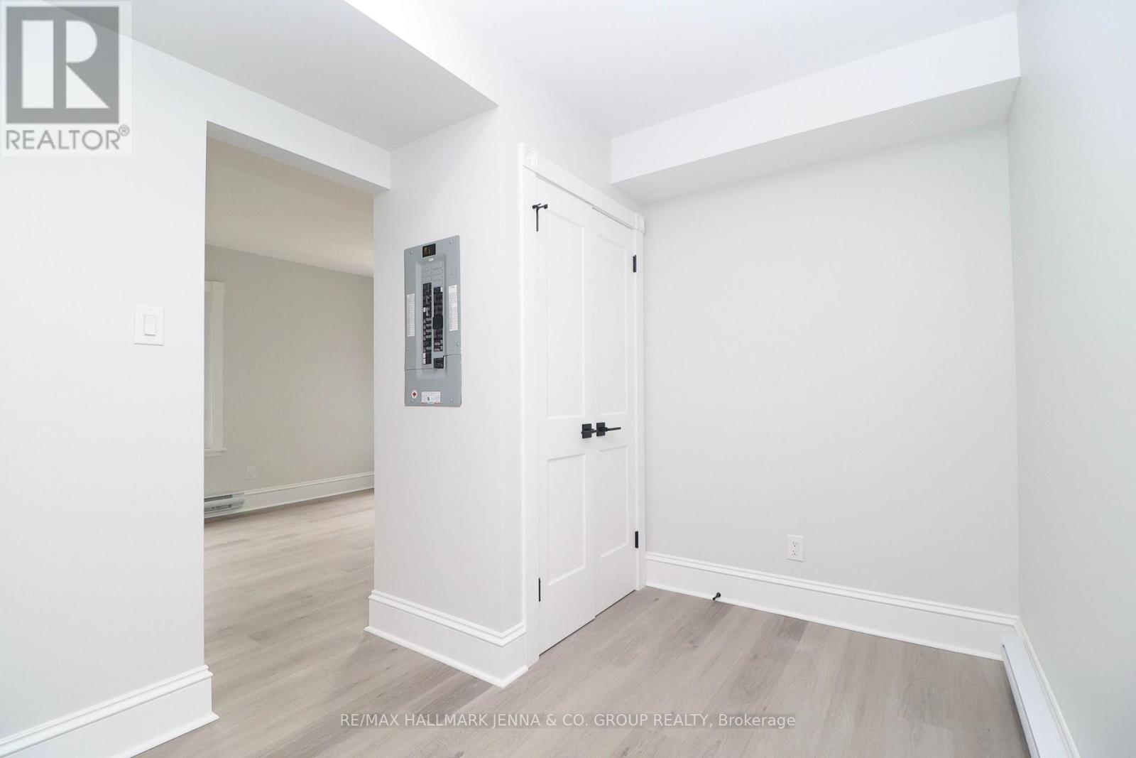 3 - 332 Osgoode Street, Ottawa, Ontario  K1N 6T3 - Photo 2 - X13841014