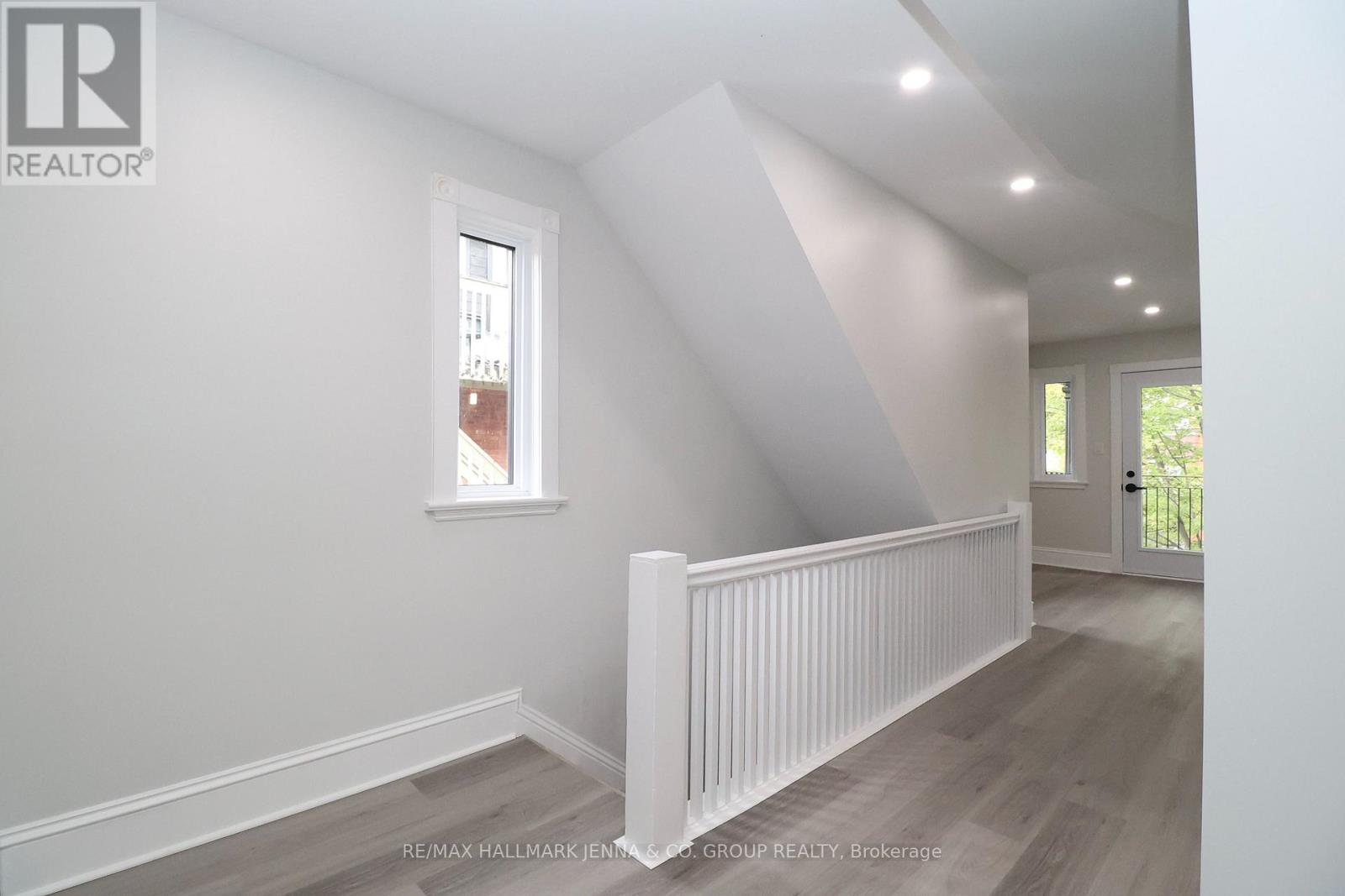 3 - 332 Osgoode Street, Ottawa, Ontario  K1N 6T3 - Photo 4 - X13841014