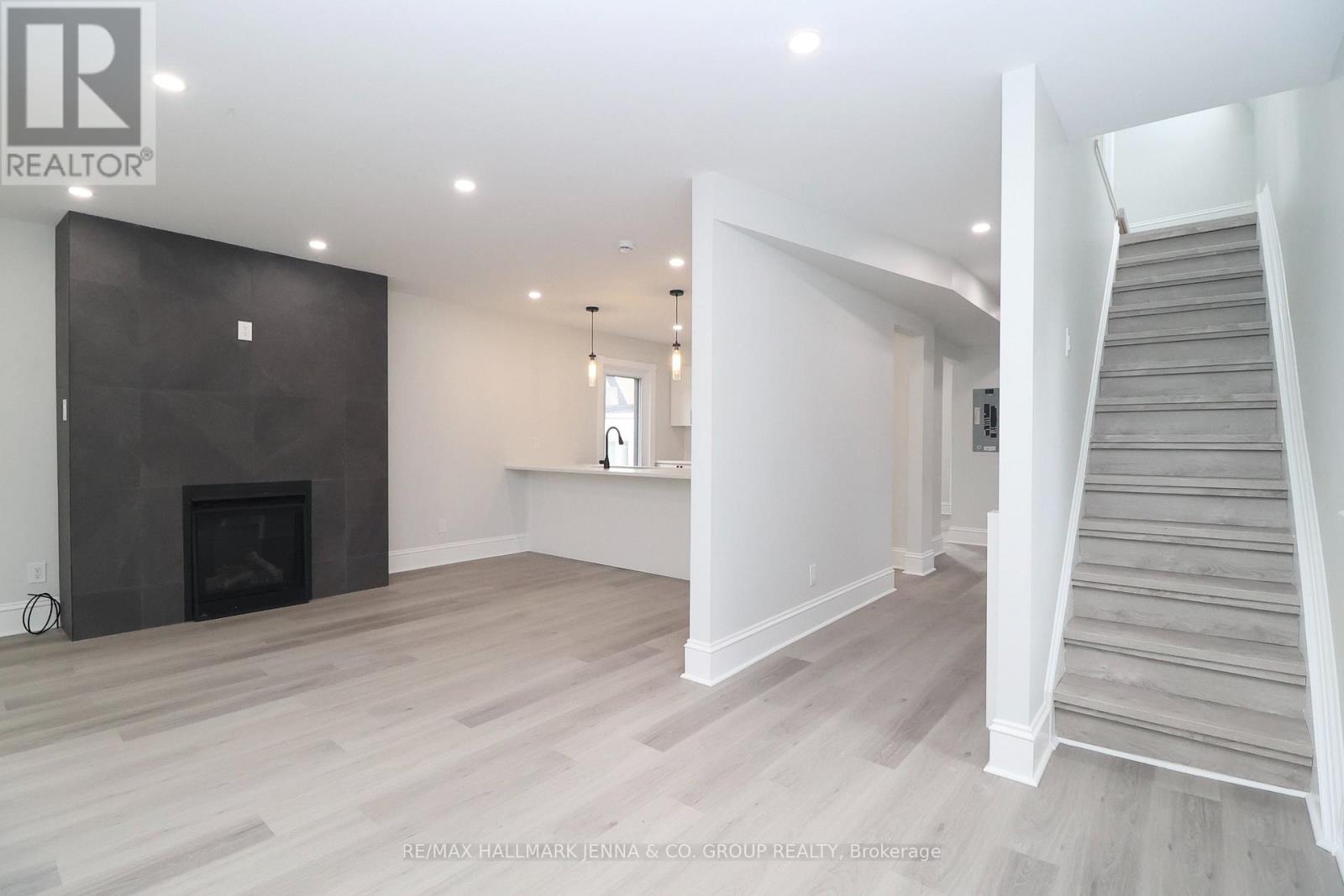 3 - 332 Osgoode Street, Ottawa, Ontario  K1N 6T3 - Photo 8 - X13841014