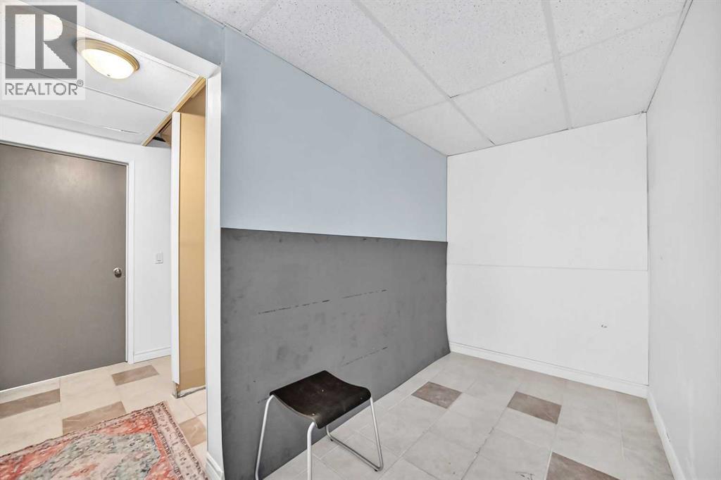 197 Cedardale Road Sw, Calgary, Alberta  T2W 5A8 - Photo 31 - A2325113