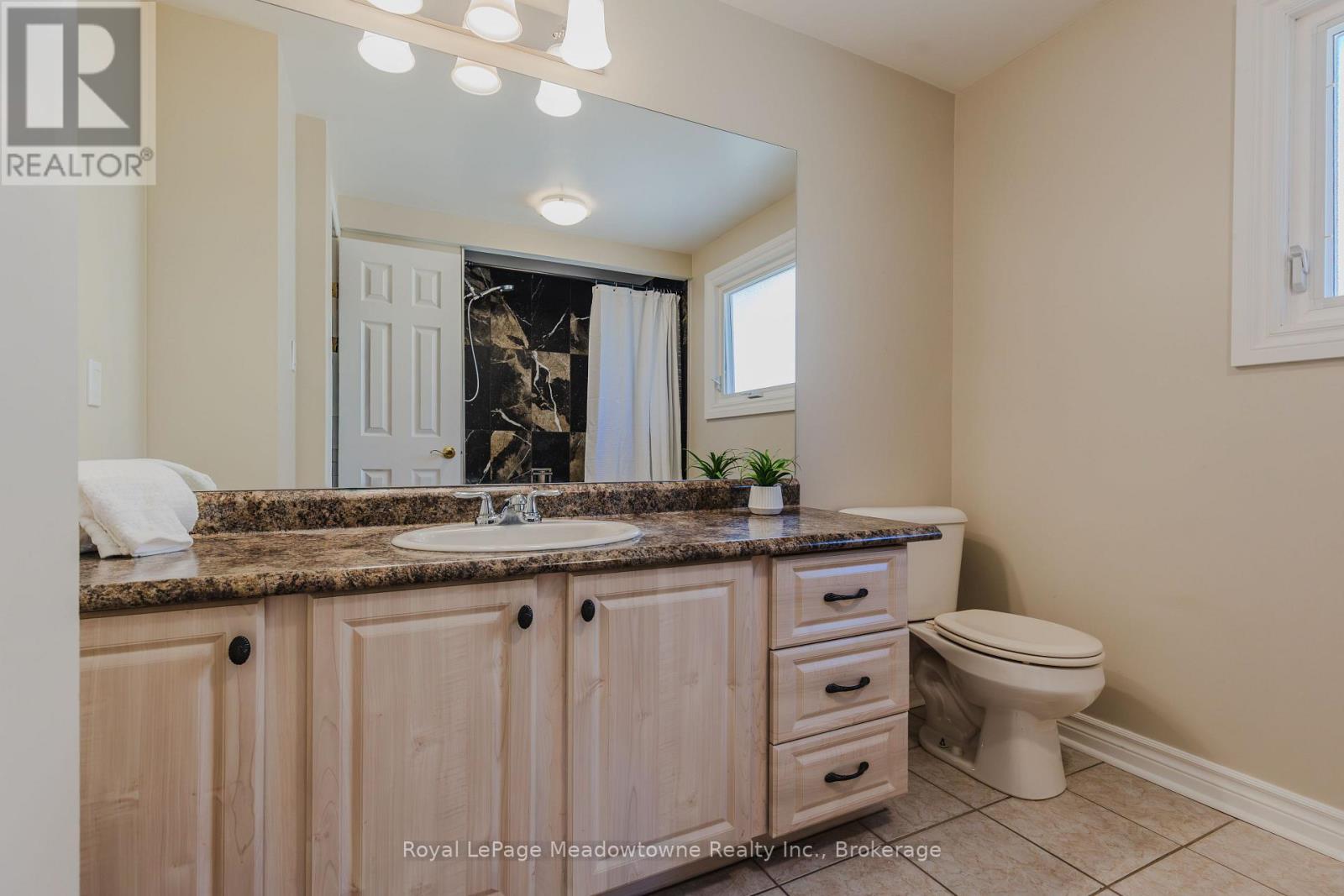 902 Laurier Avenue, Milton, Ontario  L9T 4H6 - Photo 23 - W13840960